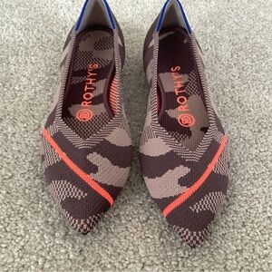 Rothy’s taupe camo points size 6.5 - NEW